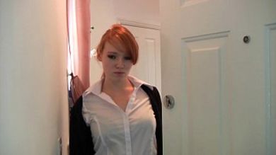 Гипнотизер с помощью дара заставляет симпатичную соседку танцевать голышом